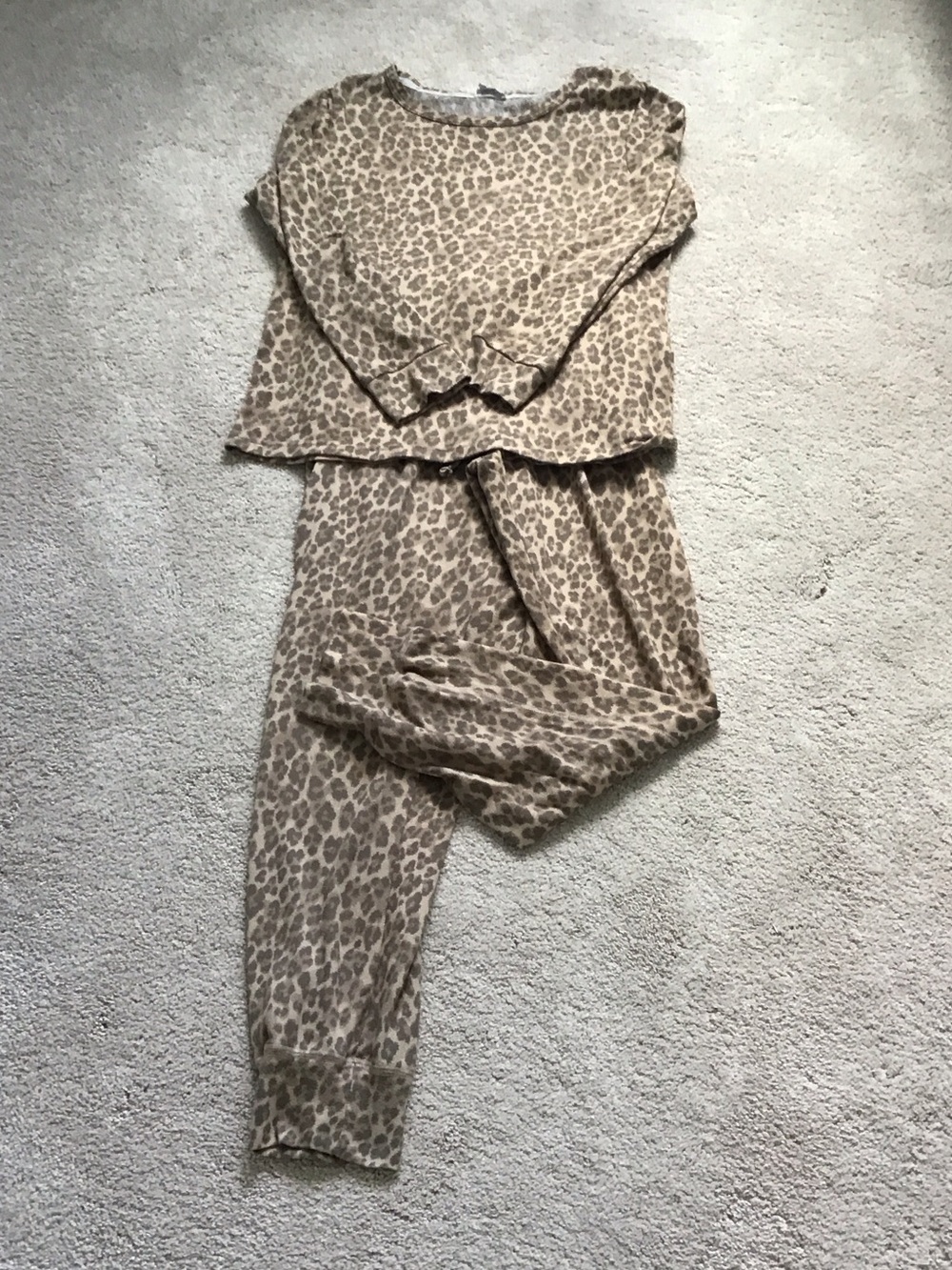 Women's Leopard-Print Lounge Pajama Set - Beige